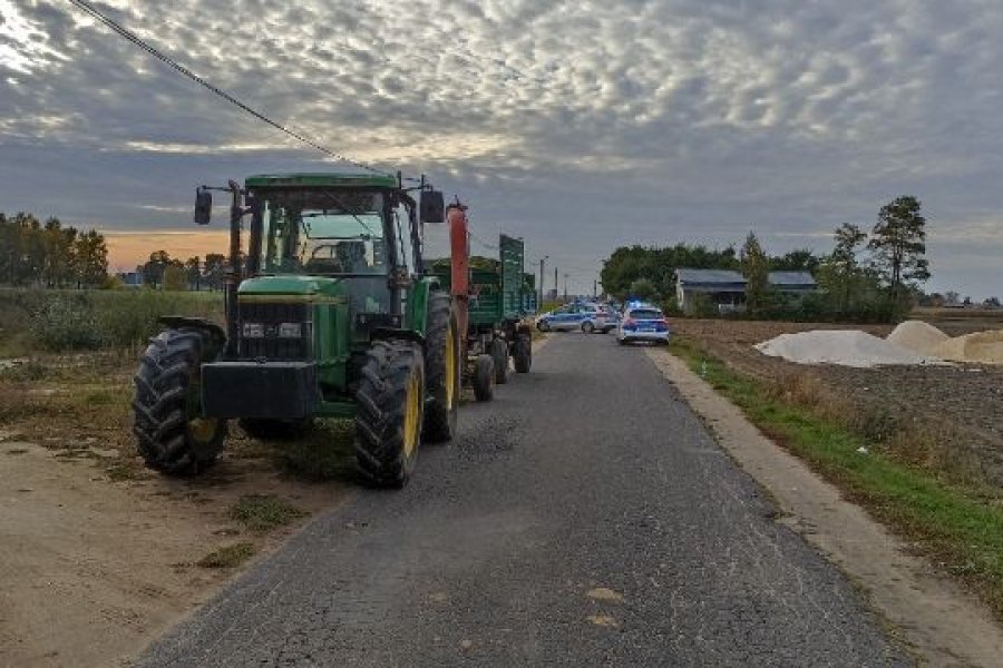 Starszy mężczyzna zginął na drodze. 70-latek przewrócił się jadąc rowerem - Zdjęcie główne