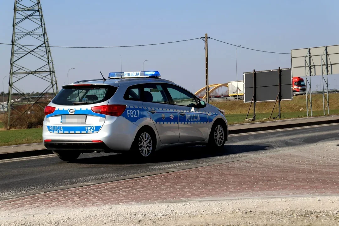 Pędził ponad 100 km/h w obszarze zabudowanym. Stracił prawko - Zdjęcie główne