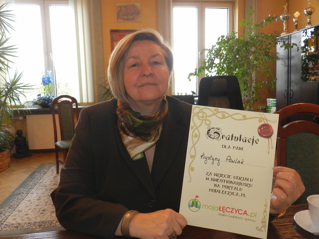 Nowy cykl: Kwestionariusz MojaŁęczyca.pl – odpowiada wicestarosta Krystyna Pawlak - Zdjęcie główne