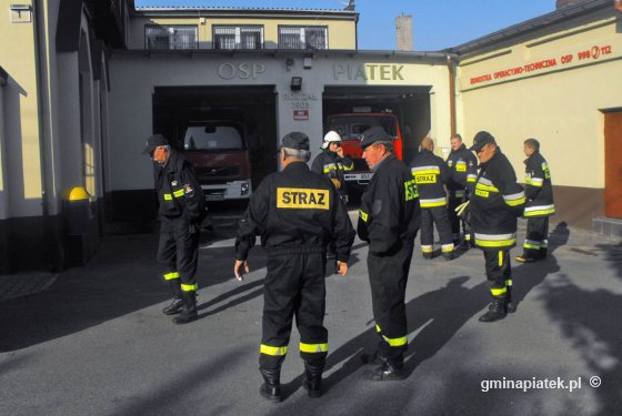 Strażacy ćwiczyli w lesie - Zdjęcie główne