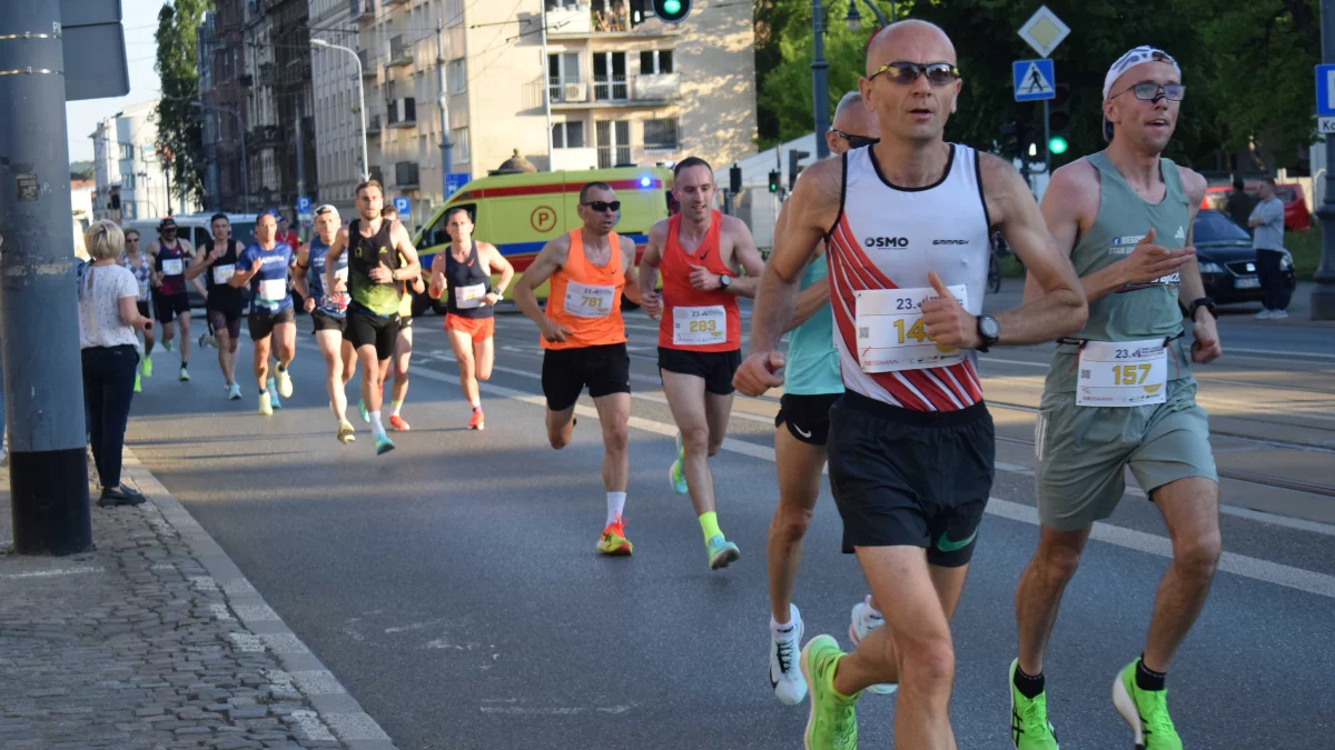 Rekordowy Rossman Run! 13 tysięcy biegaczy w centrum Łodzi!