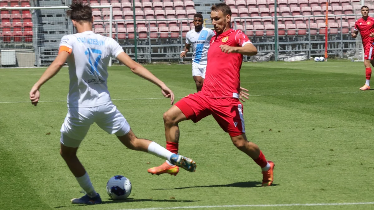 Aleksandar Vuković zadowolony po pierwszym sprawdzianie Widzewa. "Najważniejsze, iż wszyscy są zdrowi"