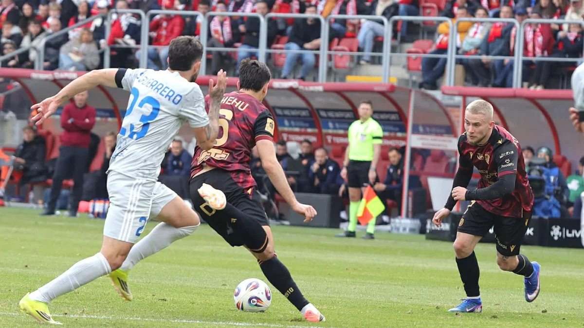 "ŁKS może zamienić się miejscami z Widzewem. To jest realne"