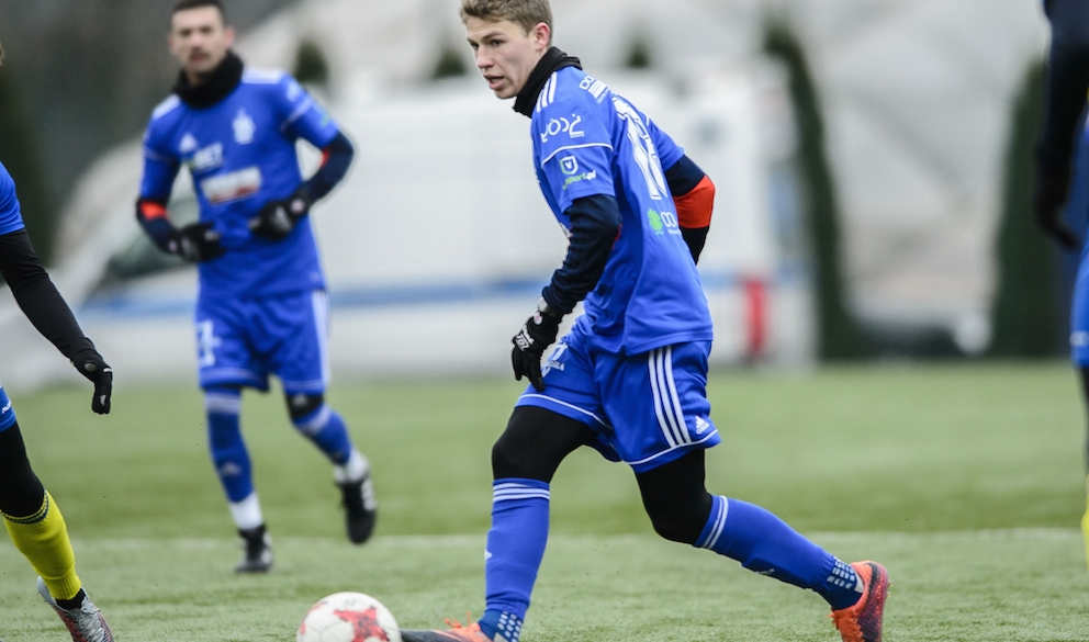 Tak łódzkie kluby stawiają na młodzież. ŁKS na podium – Widzew ostatni - Zdjęcie główne