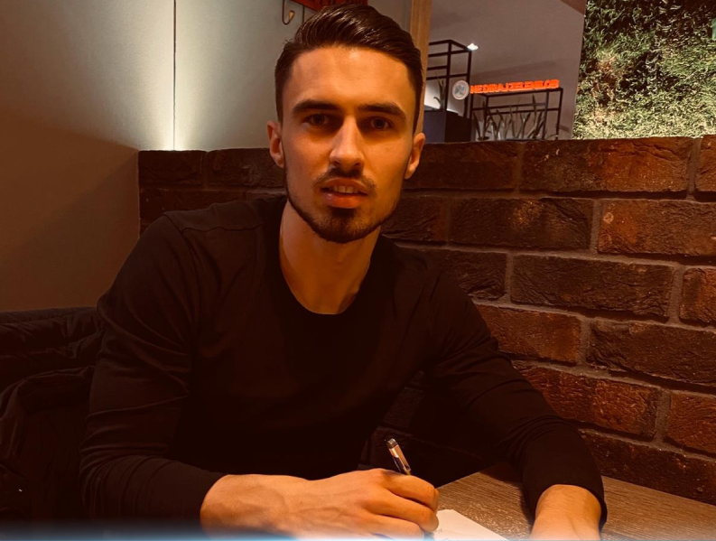 Powrót do Widzewa. Krystian Nowak podpisał kontrakt z łódzkim klubem - Zdjęcie główne