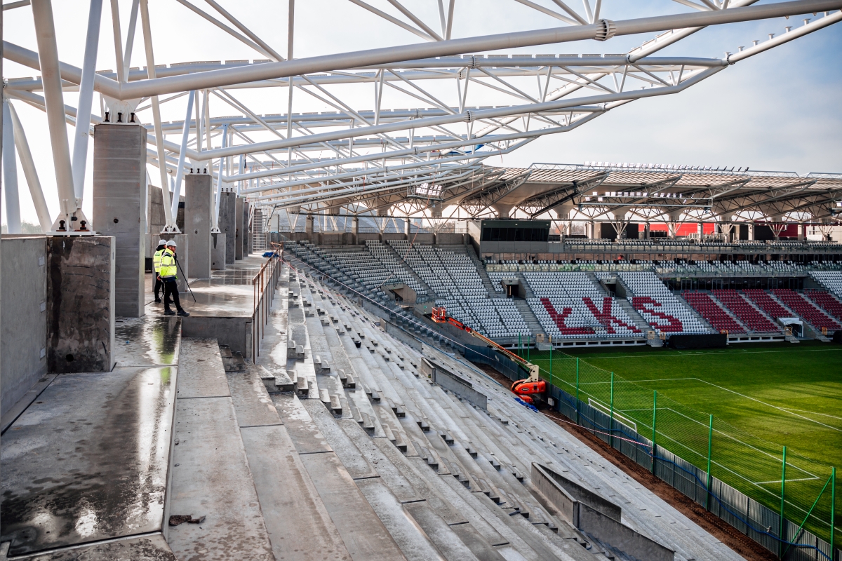 Raport z budowy stadionu ŁKS-u: już wkrótce ruszy montaż membrany dachu - Zdjęcie główne