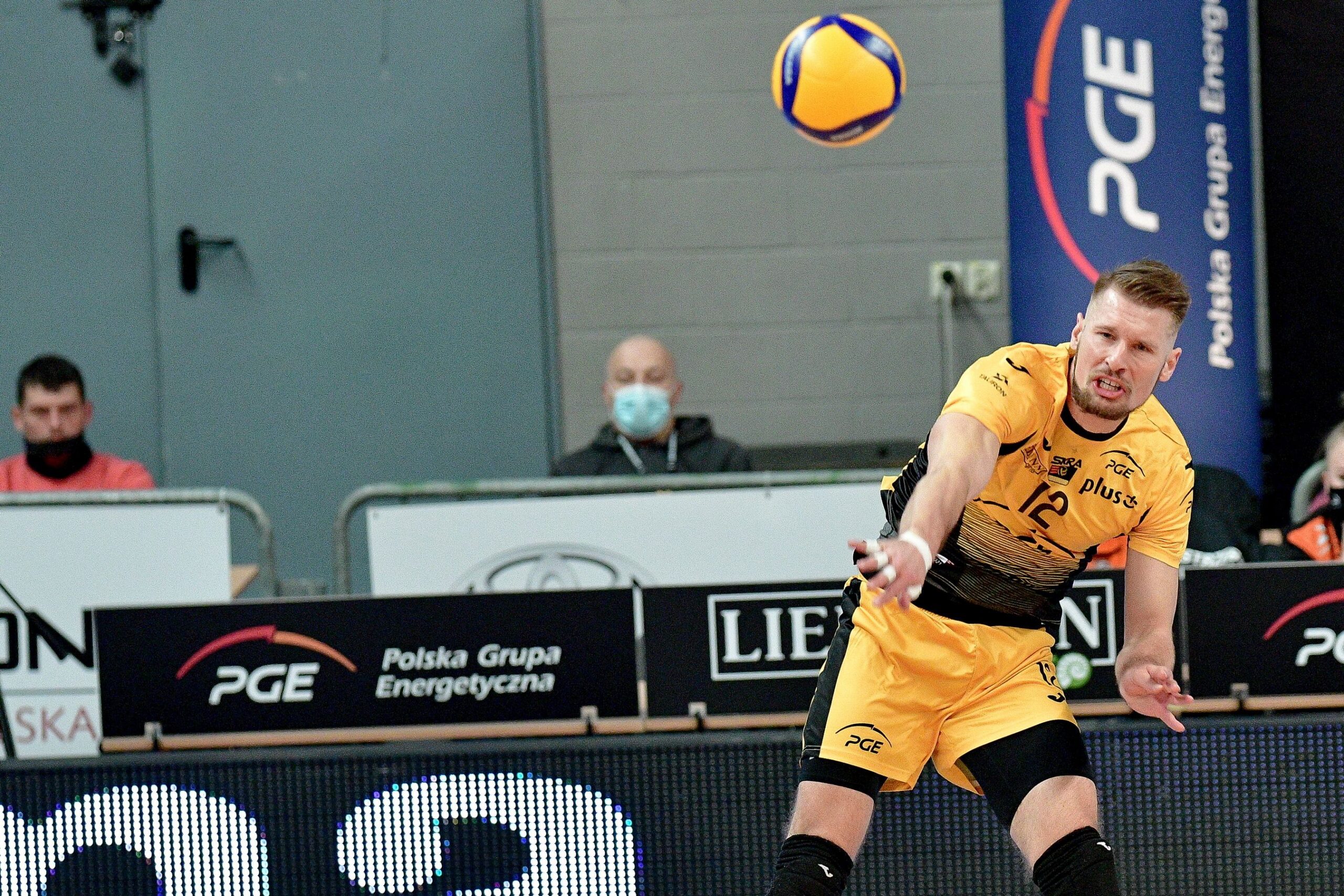 BELCHATOW 16.01.2021 6. KOLEJKA PLUSLIGA SIATKOWKA MEZCZYZN --- POLISH TOP VOLLEYBALL LEAGUE MATCH IN BELCHATOW: PGE SKRA BELCHATOW - JASTRZEBSKI WEGIEL N/Z DUSAN PETKOVIC FOT. PAWEL PIOTROWSKI/ 400mm.pl