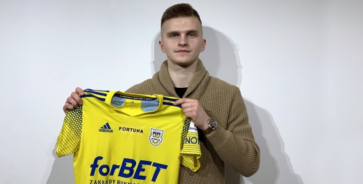 Maciej Rosołek ma wiosną zbierać boiskowe minuty w żółto-niebieskich barwach, fot. Arka Gdynia