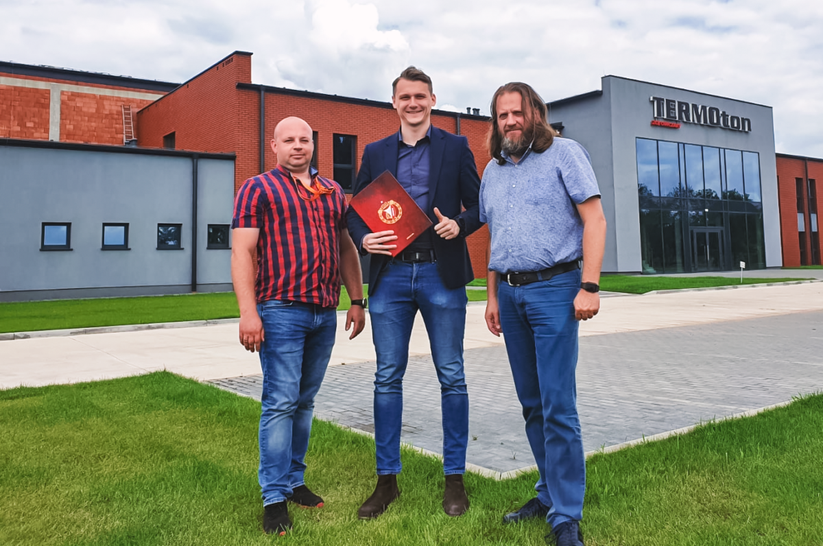 Nowa umowa ZPC Owczary i Widzewa Fot. widzew.com