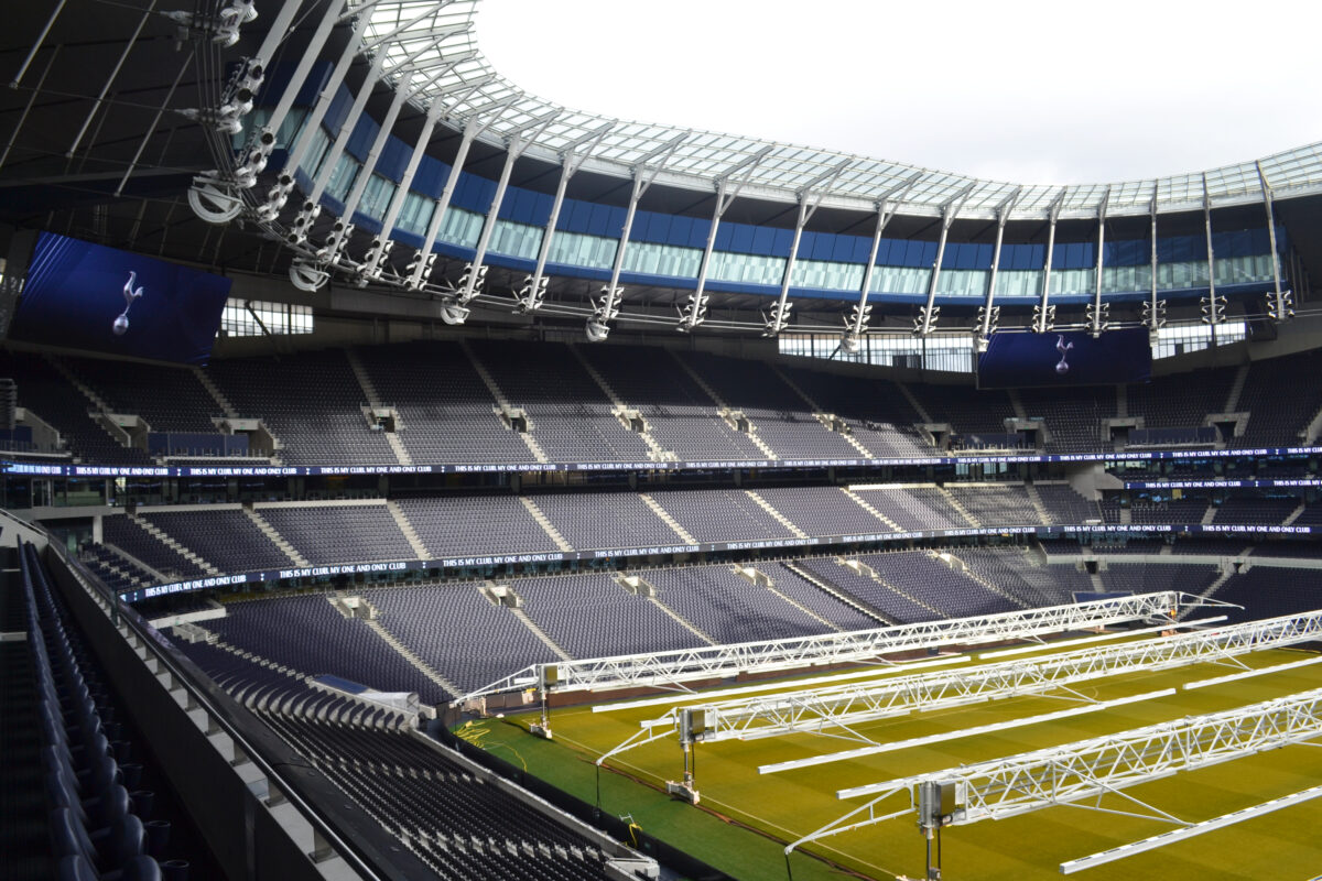 Trybuna północna Tottenham Hotspur Stadium w północnym Londynie, fot. Daniel / CC BY 2.0