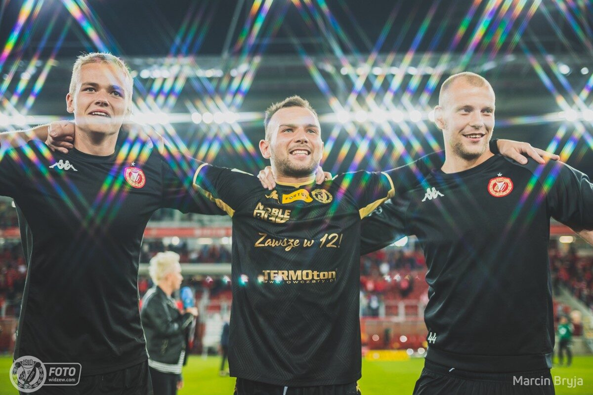 Mateusz Ludwikowski, Konrad Reszka i Jakub Wrąbel, Widzew/fot. Marcin Bryja, widzew.com