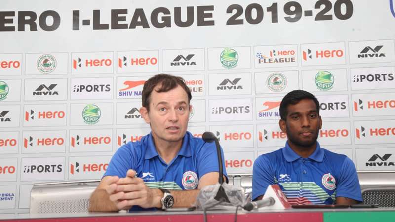 Kibu Vicuña podczas konferencji prasowej przed meczem z Chennai FC, fot. I-League