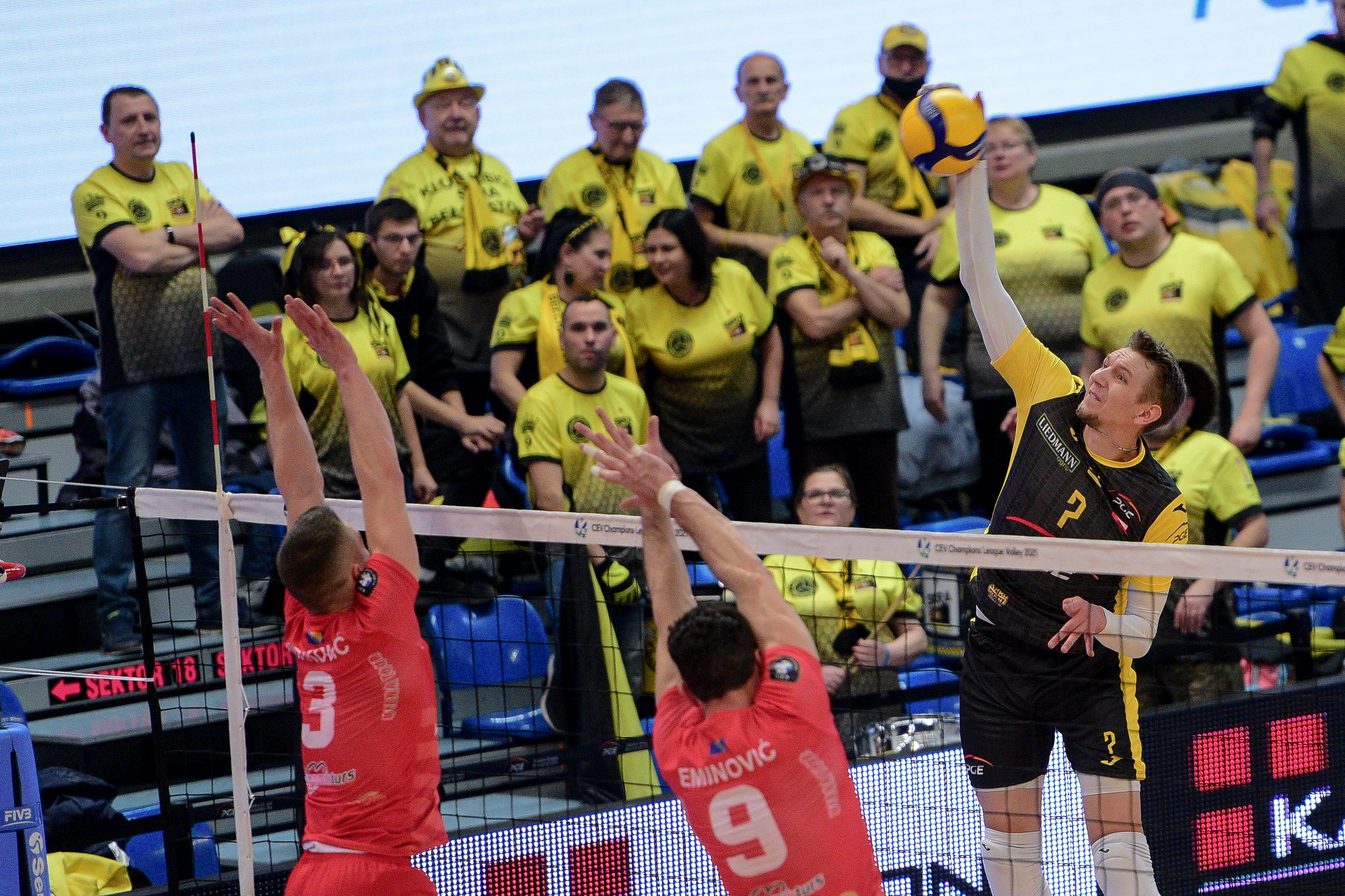 Mecz jak trening. Pewna wygrana PGE Skry Bełchatów w pucharze CEV - Zdjęcie główne