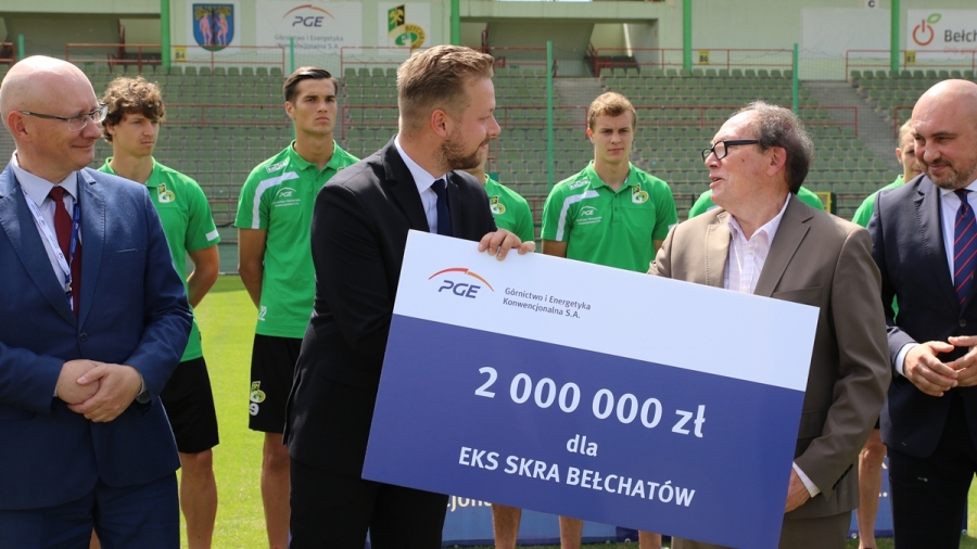 PGE przekazało 2 mln zł na pomoc GKS-owi, ale nie zmieniło to sytuacji klubu Fot. gksbelchatow.com