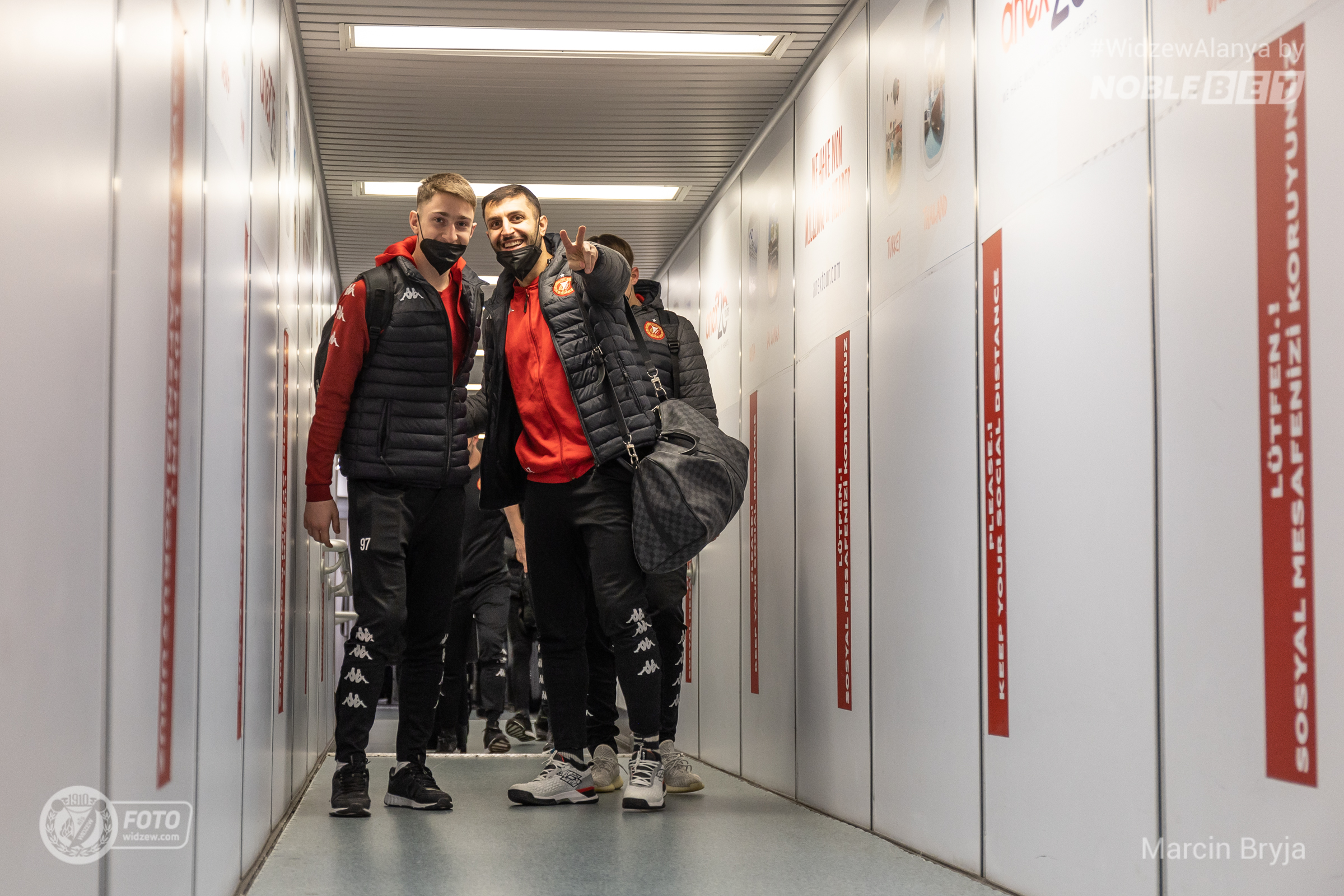 Piłkarze Widzewa już w Turcji - Zdjęcie główne