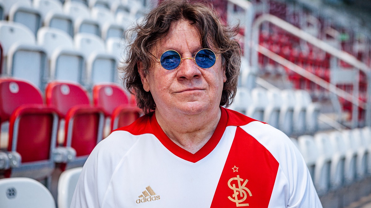 Andrzej „Żuk” Żukiewicz na stadionie przy al. Unii, fot. ŁKS Łódź