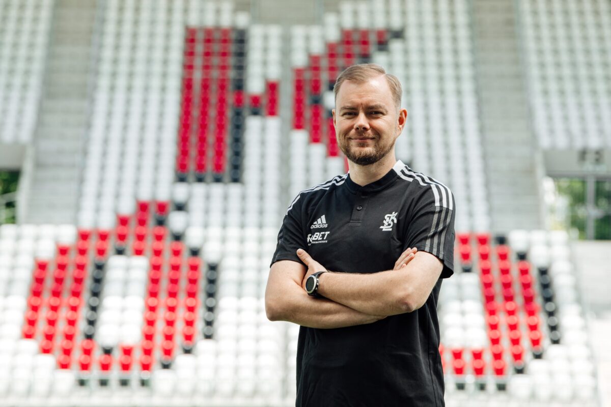 Kamil Haładaj, nowy specjalista ds. marketingu w ŁKS-ie, fot. ŁKS Łódź