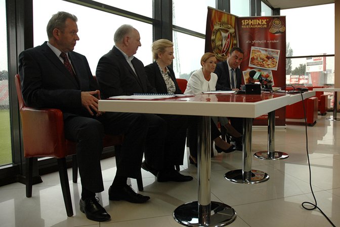 „Umowa na stadion Widzewa podpisana”. Osiem lat temu było co świętować - Zdjęcie główne