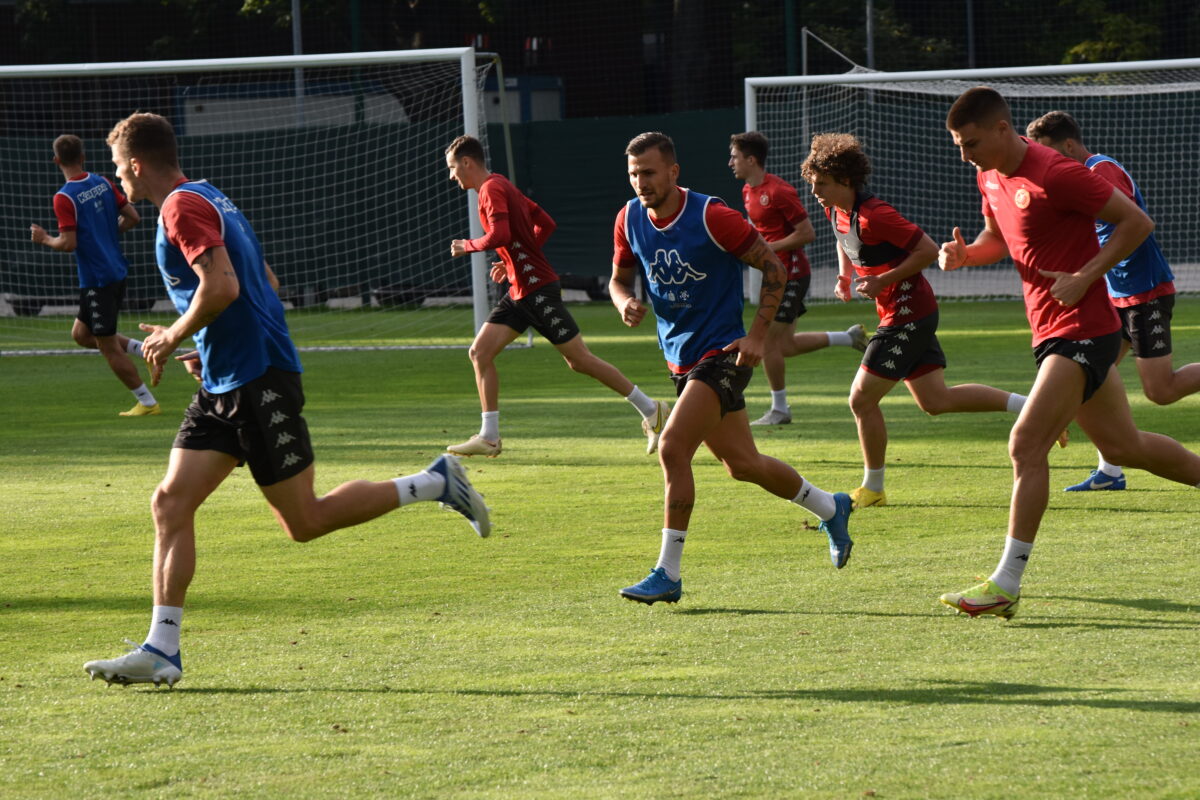 Mato Milos na treningu Widzewa Łódź / fot. Marcin Olczyk