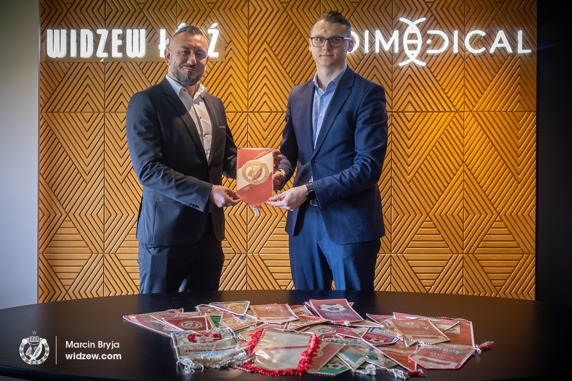 Sponsor Widzewa kupił dla klubu historyczne pamiątki - Zdjęcie główne
