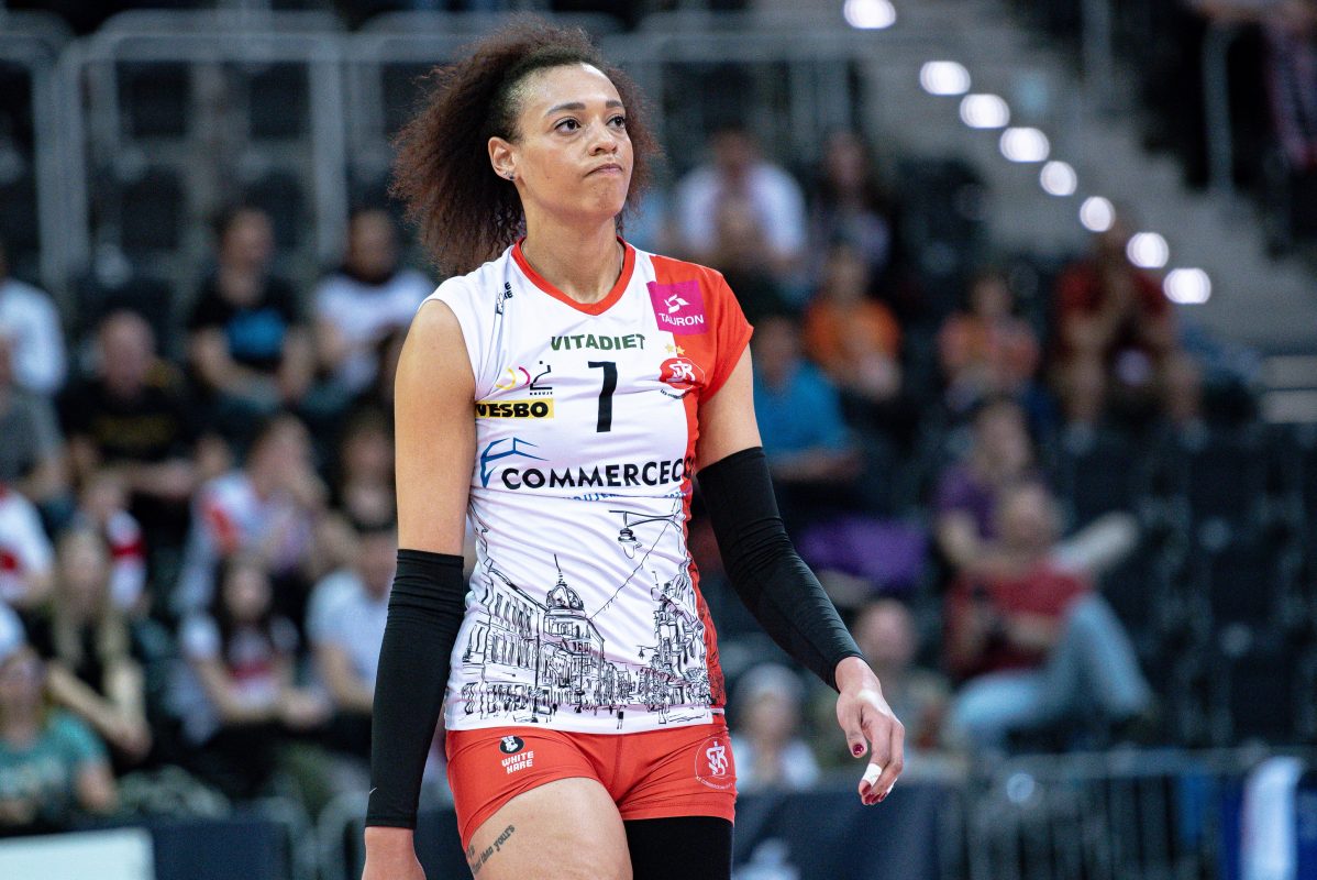 Valentina Diouf podczas meczu ŁKS-Commercecon-BKS BOSTIK Bielsko-Biała, fot. Paweł Piotrowski / Łódzki Sport