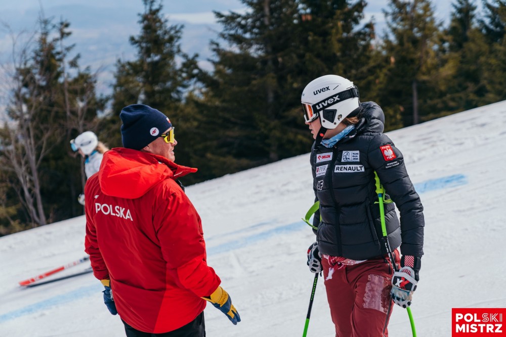 Magdalena Łuczak w rozmowie z trenerem, fot. PZN