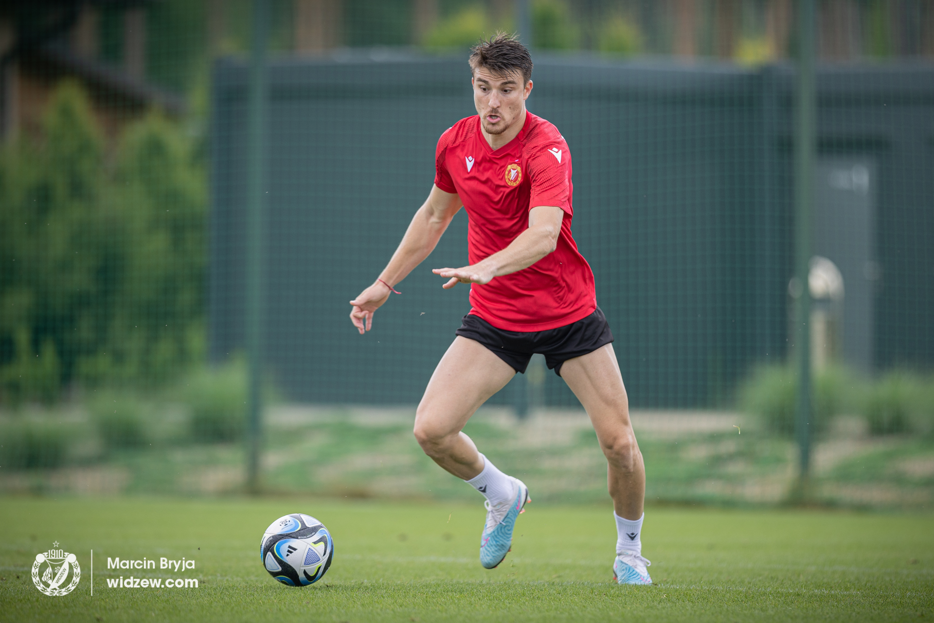 Jordi Sánchez wrócił do domu. Co ze zdrowiem napastnika Widzewa? - Zdjęcie główne