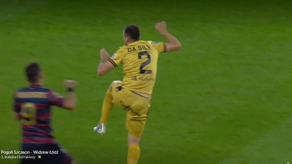 Screen z meczu Pogoń - Widzew / źródło: canalplus.com