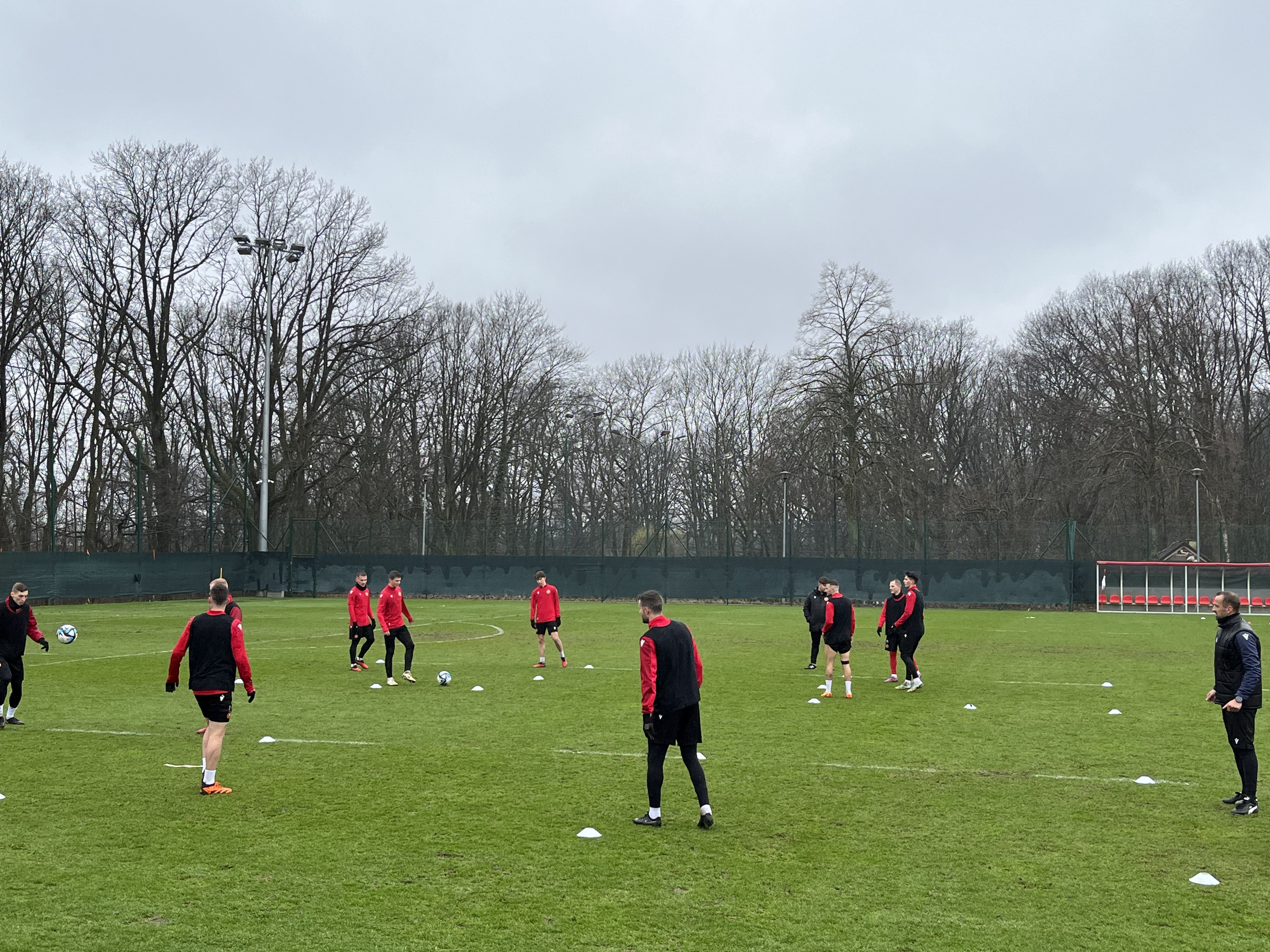 Widzew przygotowuje się do wyjazdu na Stadion Śląski - Zdjęcie główne