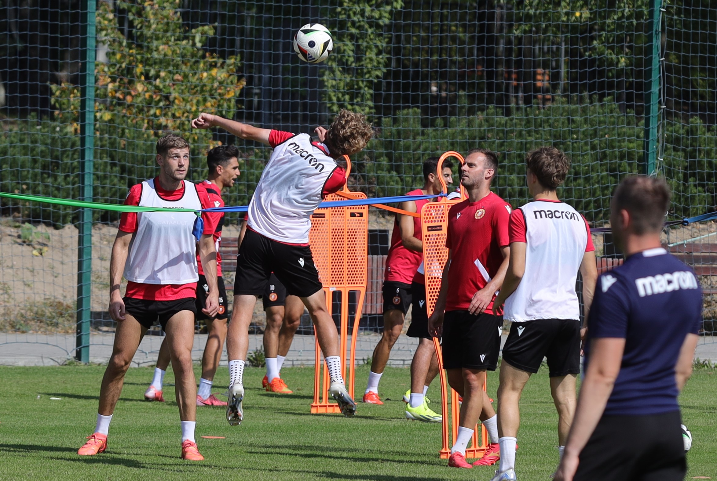 Piłkarze Widzewa nie mają wolnego. Zobacz zdjęcia z treningu - Zdjęcie główne