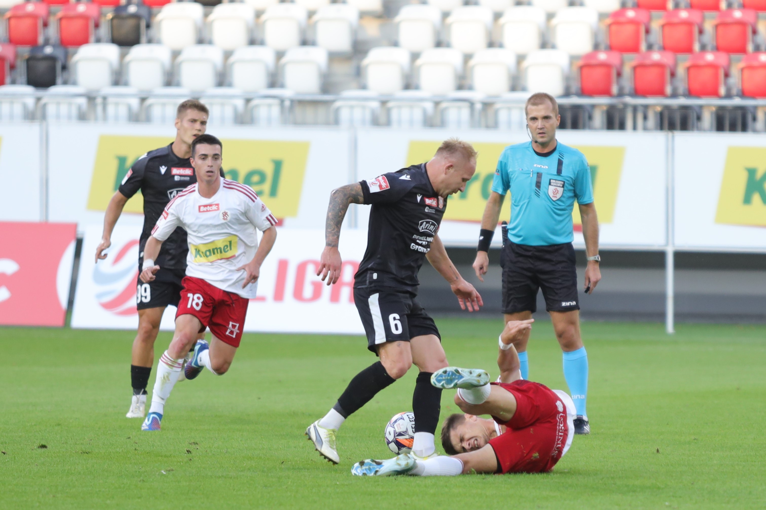 LKS-II-Lodz-Resovia-Rzeszow3.jpg