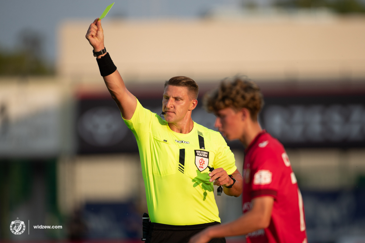 Widzew liderem... gry nie fair - Zdjęcie główne