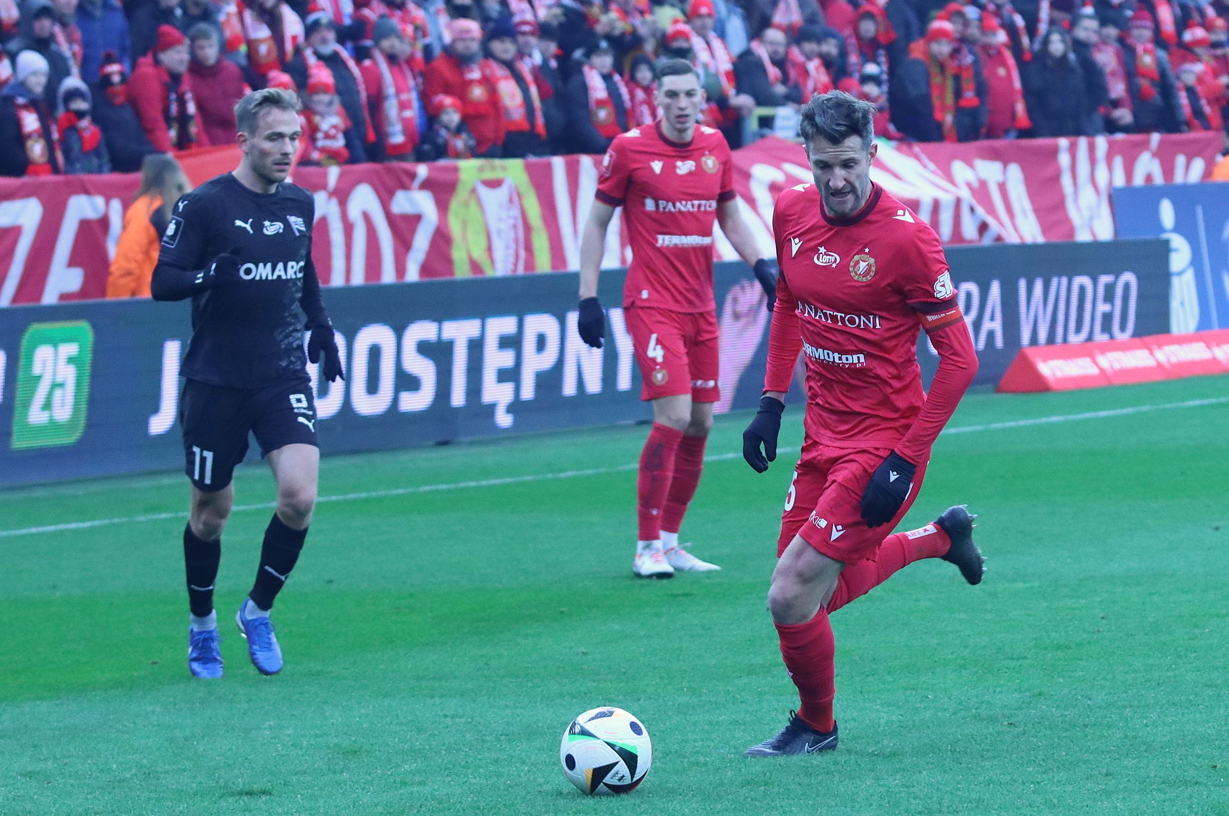 Widzew-Lodz-Cracovia.-Marek-Hanousek-2.jpg