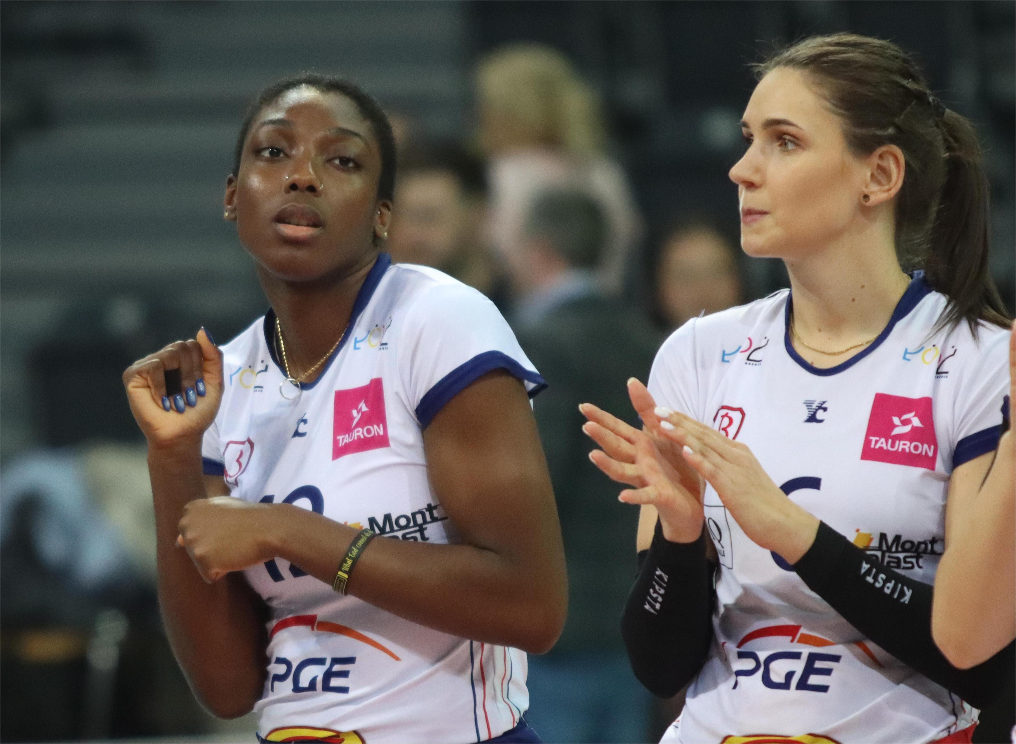 PGE-Grot-Budowlani-Lodz-Volley-Wroclaw.-Enweonwu-i-WenerskaJPG.jpg