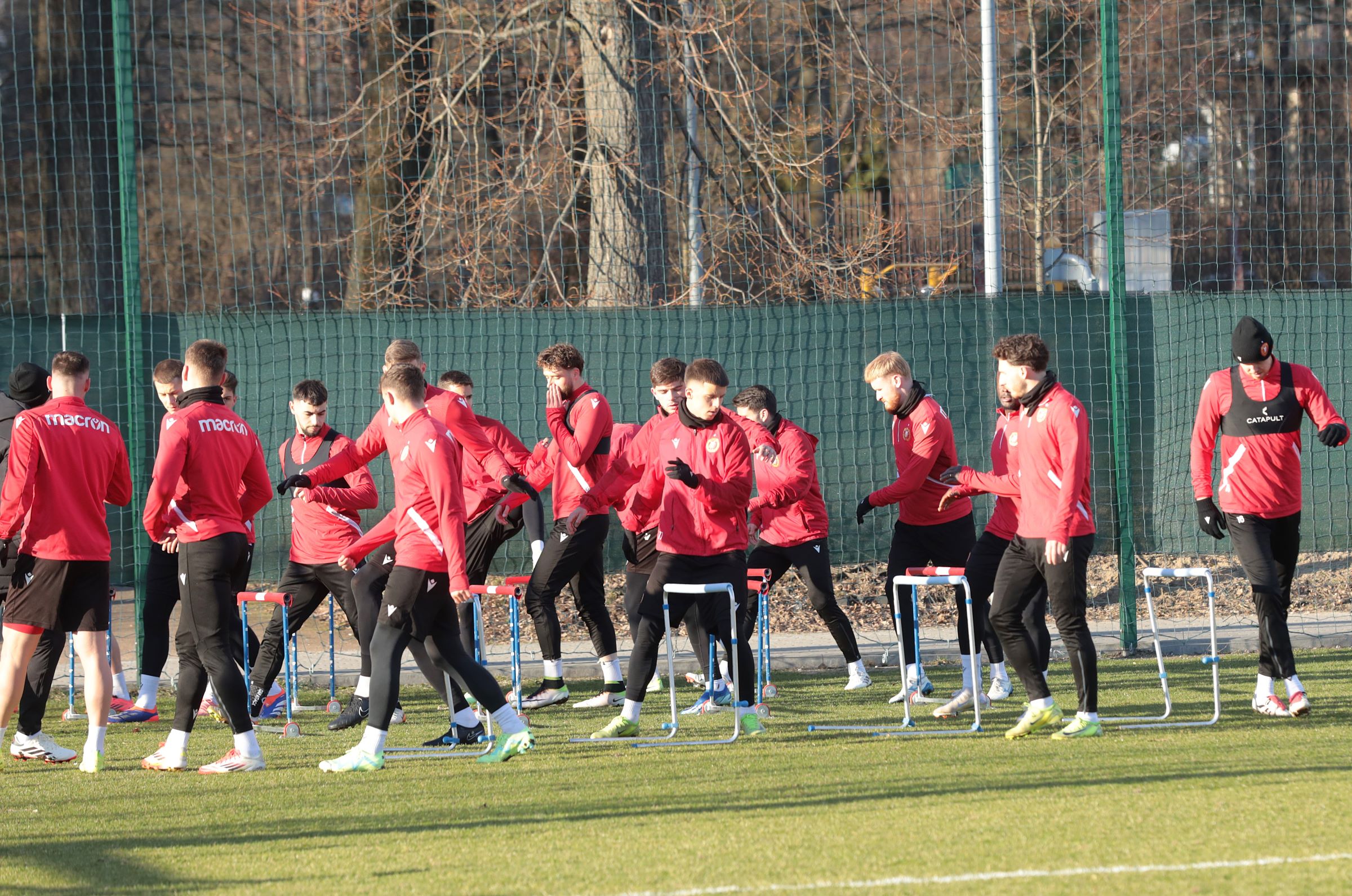 17.03.2025. Pierwszy trening Željko Sopicia w Widzewie