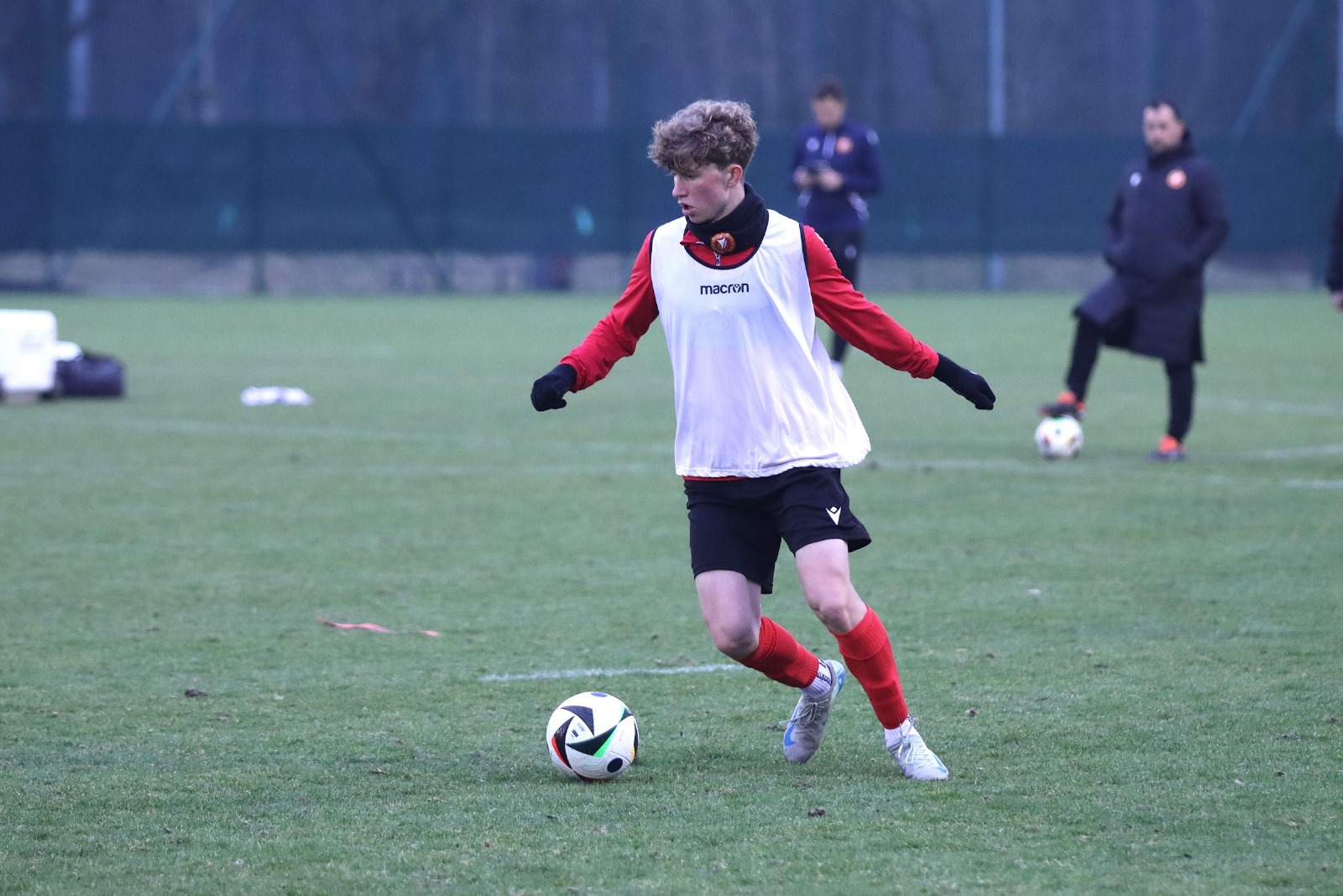 Trening-Widzewa-przed-meczem-z-Piastem-Gliwice.-Kamil-Cybulski.jpeg