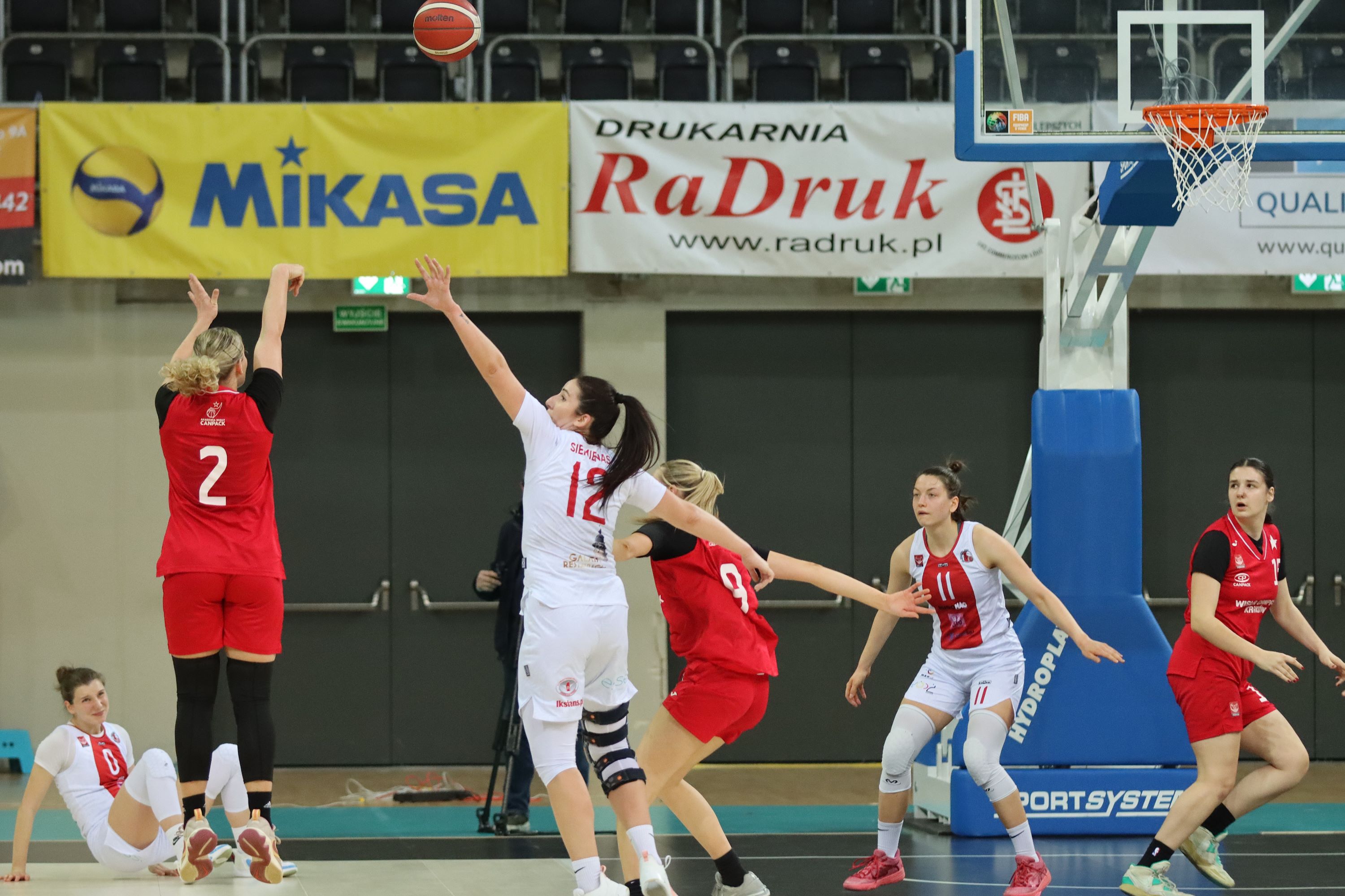 02.04.2025. 1. Liga Kobiet. Ćwierćfinał. ŁKS KK Łódź - Wisła CanPack Kraków 74:77