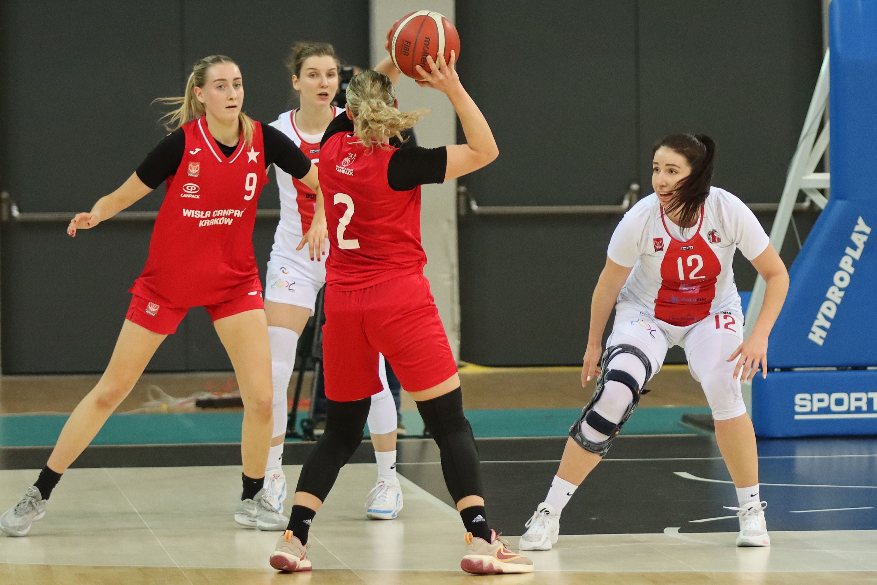 LKS-KK-Lodz-Wisla-CanPack-Krakow.-Trzeci-mecz-cwiercfinalowy3.jpg