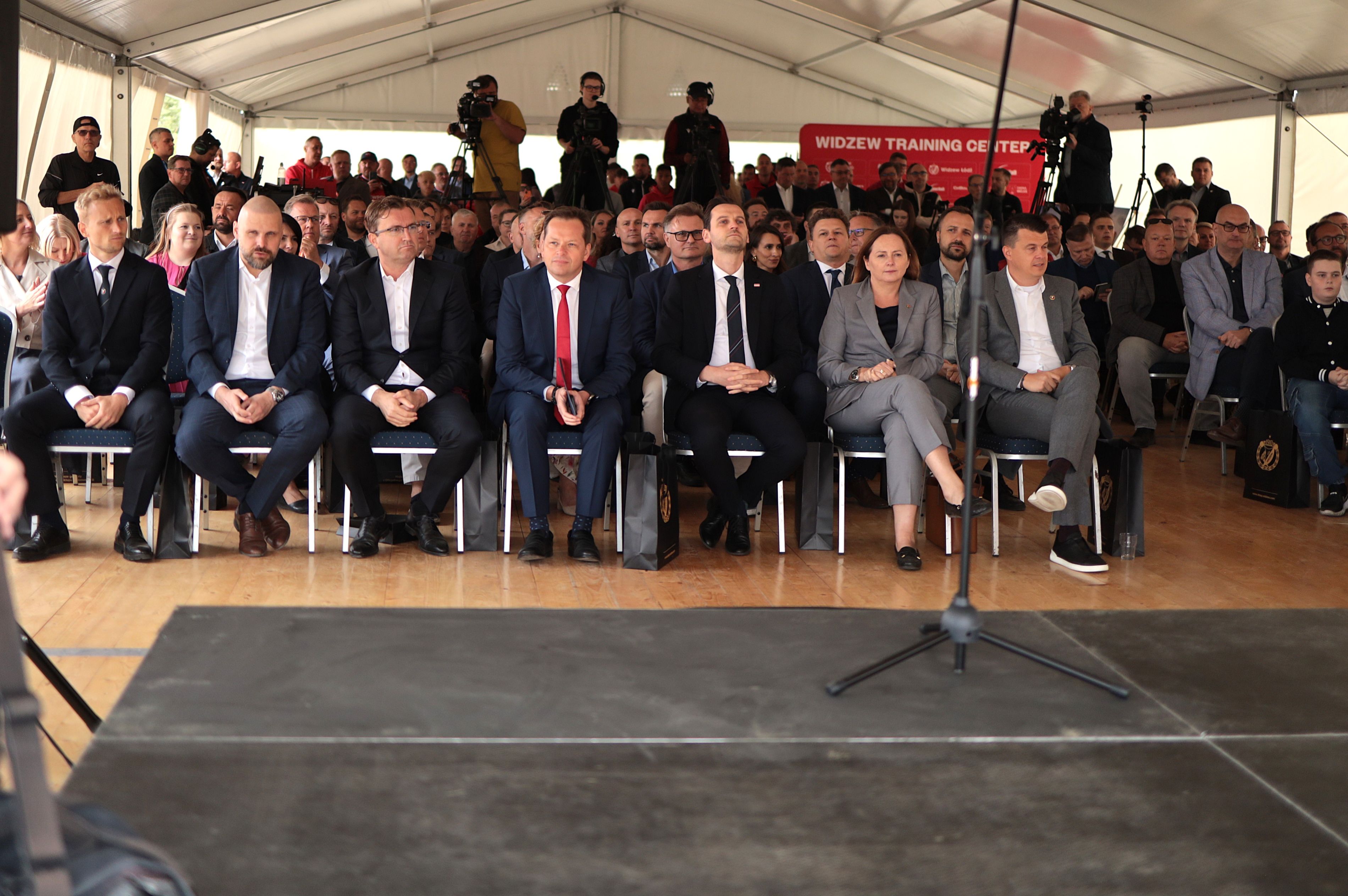 Konferencjca-Widzewa-w-Bukowcu3.jpg