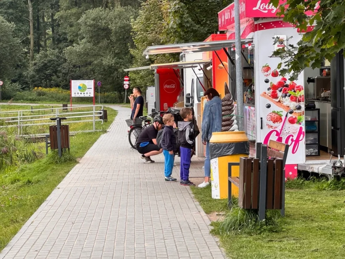 Ostatni dzień wakacji pod Łodzią. Nie zabrakło lodów, spacerów i grilla