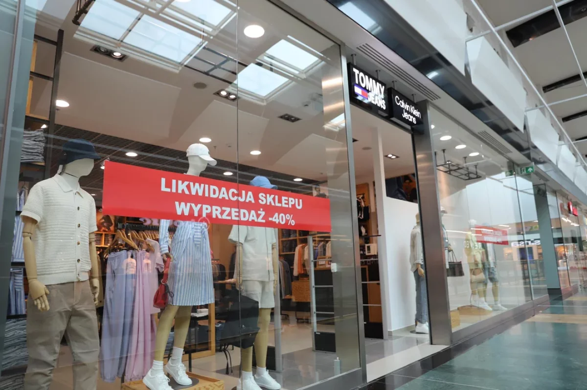Wyprzedaż marek premium w Galerii Mazovia. To ostatnia okazja na zakupy z rabatami do 50%