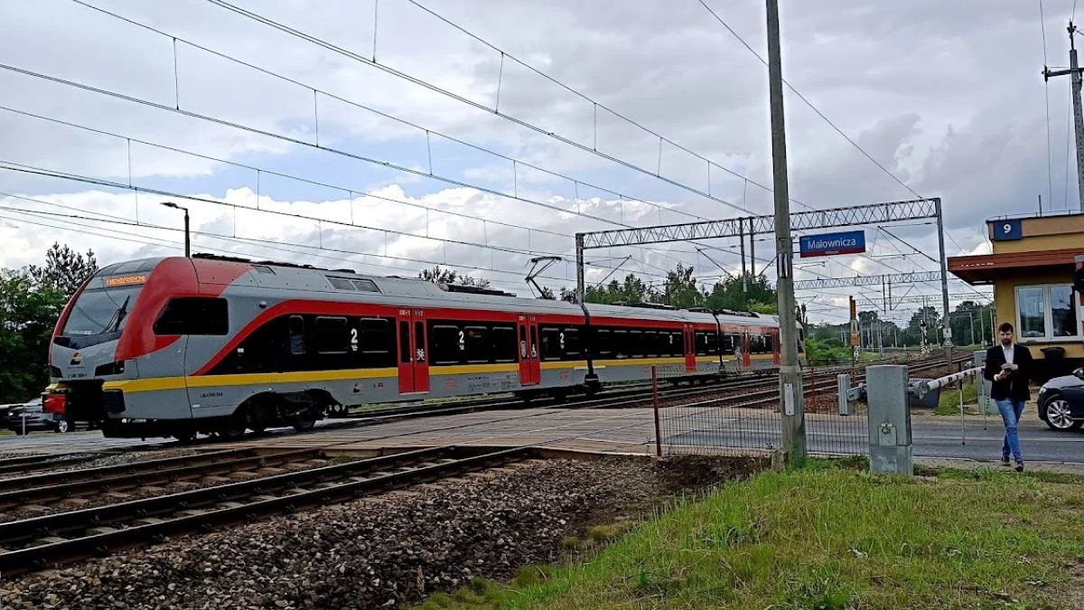 Tu rogatki kolejowe są zamknięte przez 16 godzin dziennie. Teraz ma się to zmienić - Zdjęcie główne