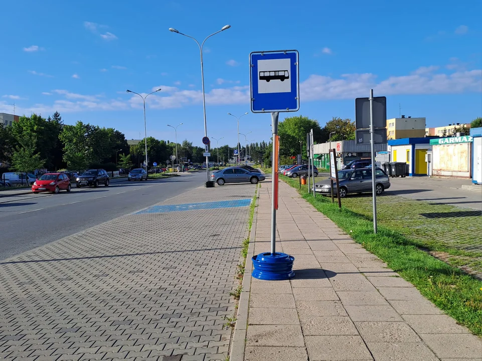 Ważne zmiany w pabianickim MZK. Po remoncie ciepłociągu przystanki autobusowe wróciły na miejsce - Zdjęcie główne