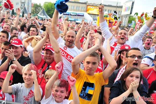 Strefa Kibica: mecze, konkursy i Pezet - Zdjęcie główne