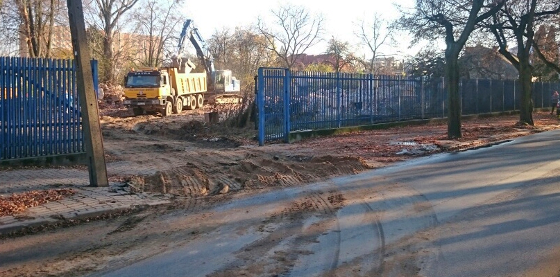 Rozebrano budynek w centrum. Co tam będzie? - Zdjęcie główne