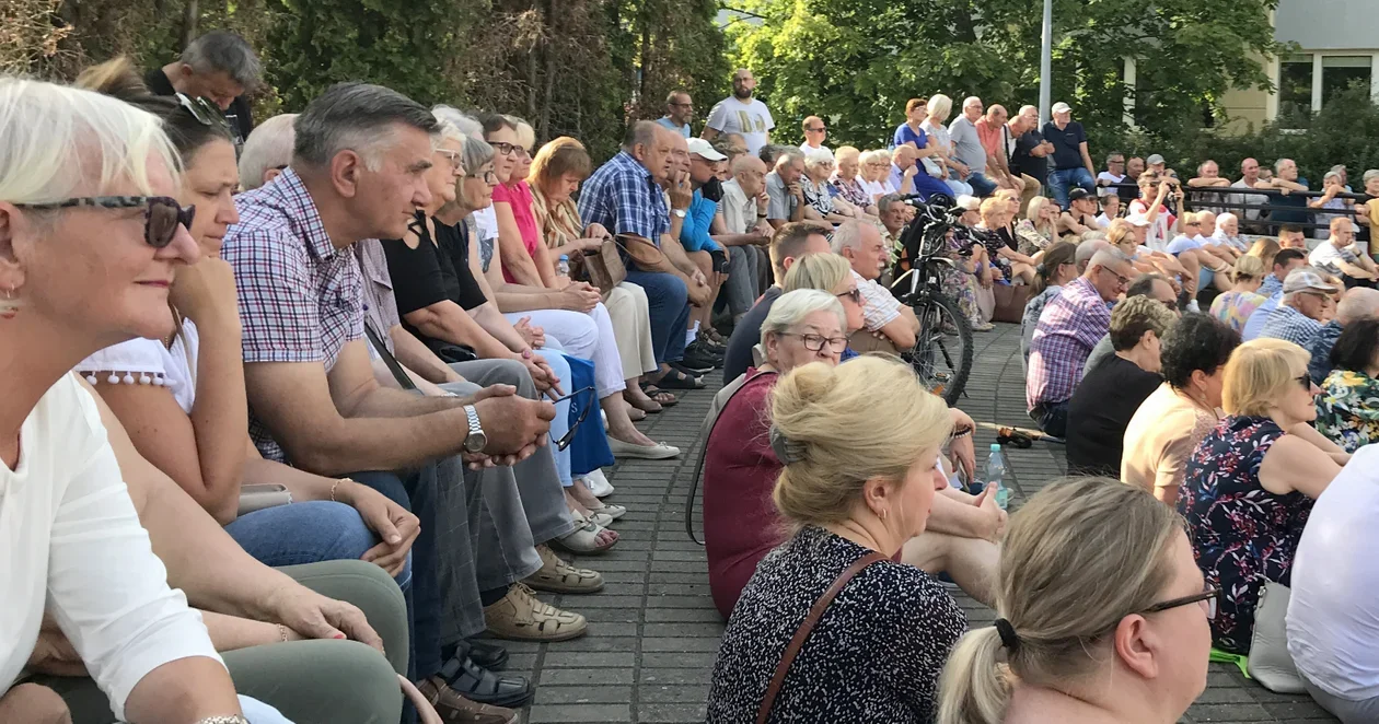 "Szemrany szef, ludzie z półświatka, walka o olbrzymie pieniądze". Spółdzielnia Chemik  w programie Alarm TVP1 - Zdjęcie główne