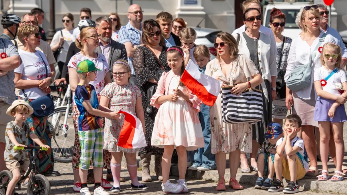 14 lutego, czyli Walentynki (ale nie tylko). Czy to będzie święto i dzień wolny od pracy? - Zdjęcie główne