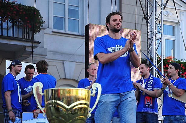 Szkółka w Płocku. Sześciolatki i handball - Zdjęcie główne