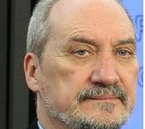 Macierewicz: Nie jesteśmy na etapie brzozy - Zdjęcie główne