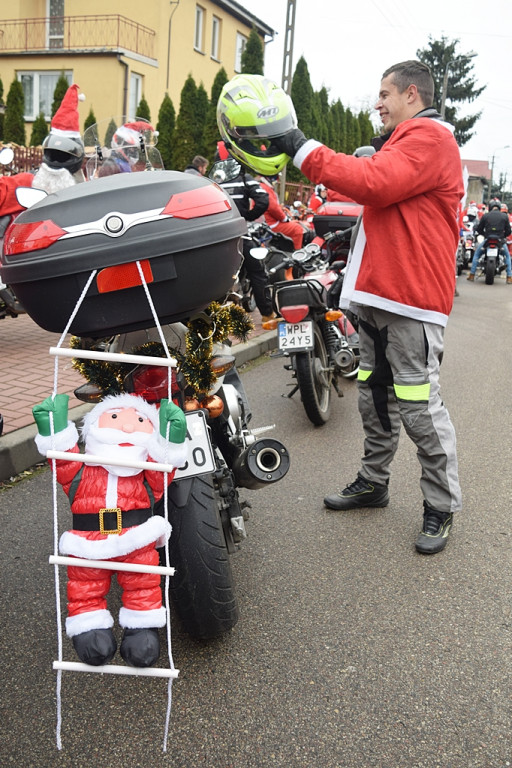 Przejazd Moto Mikołajów z prezentami - Zdjęcie główne